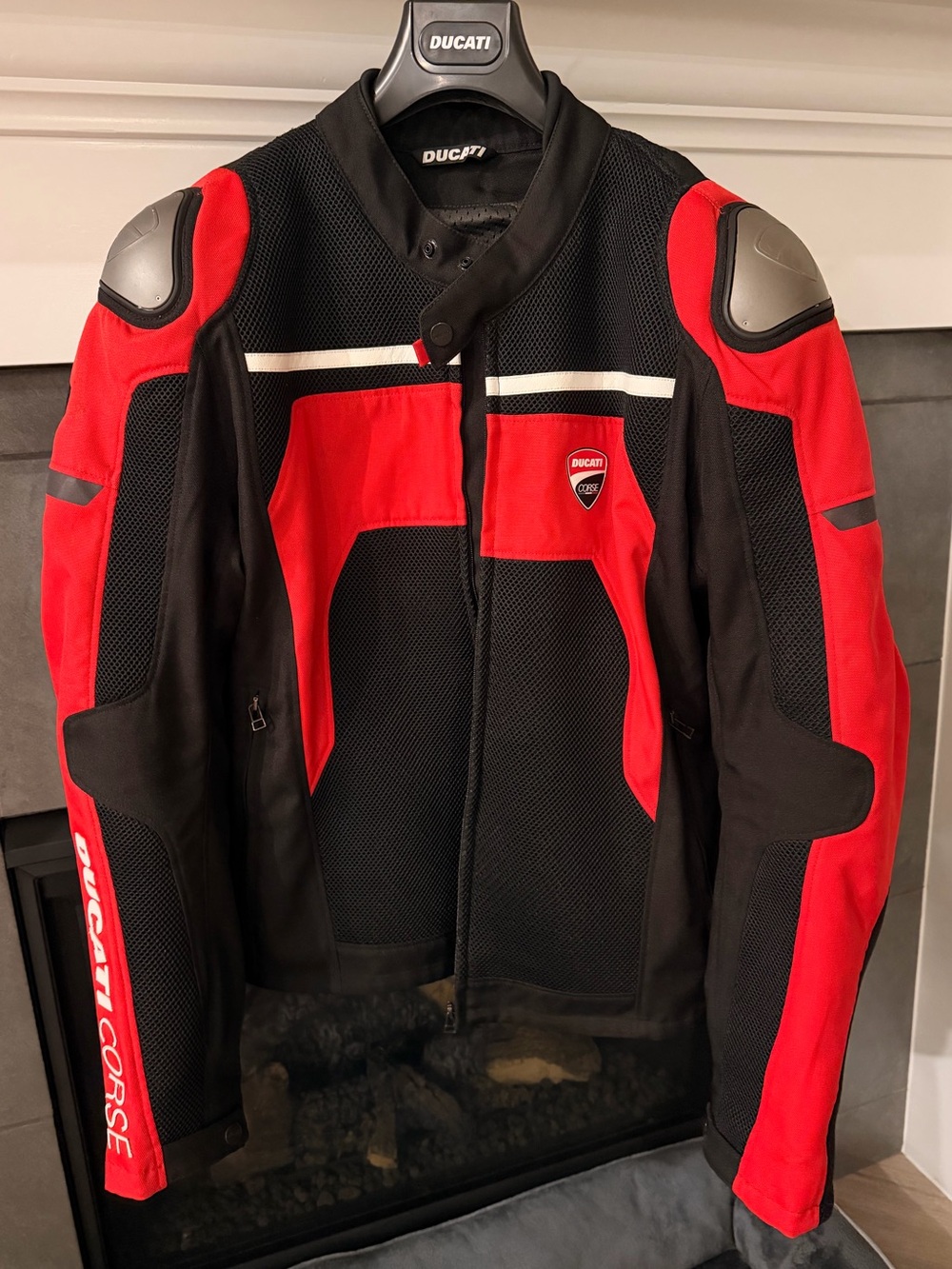 Ducati Corse Tex C2 Jacket - Black & Red - Picture 2 of 8